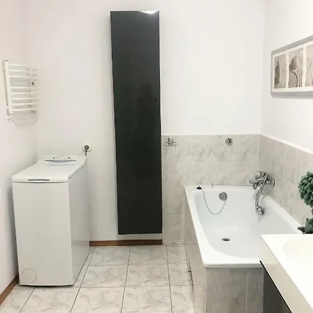 Apartament Kwiatka 4 *